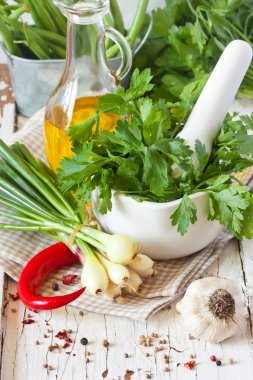 baharatlar ve otlar.