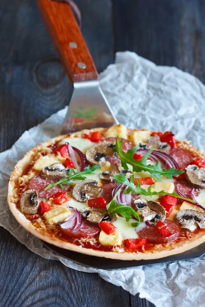 Pizza. — Stockfoto