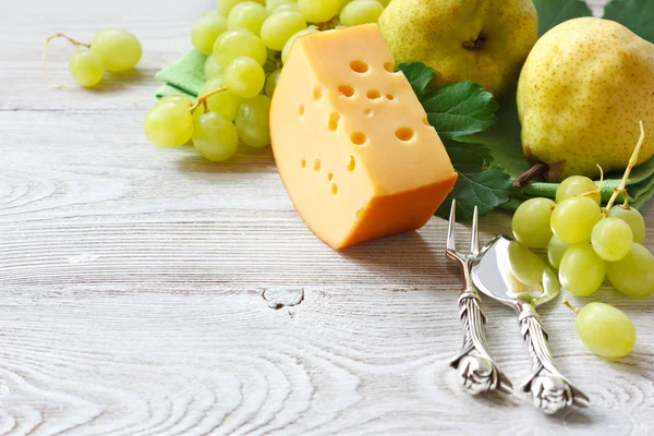 Kaas en fruit. — Stockfoto