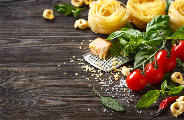 Ingredientes alimentares italianos . Imagem De Stock