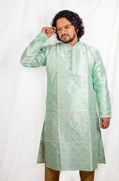 Young Indian Male Wearing Green Kurta Front Pose — Stock Fotó