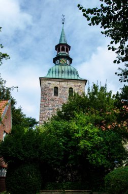 Protestan Kilisesi (St. Christopherus-Kirche - Ev.-Luth.) Friedrichstadt şehrinde.