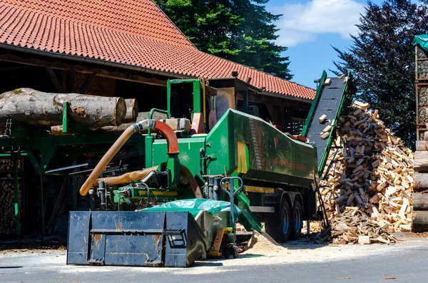 Lippetal Germany July 2022 Sawmill Firewood Processing Machine Spaltfix 600 — Zdjęcie stockowe