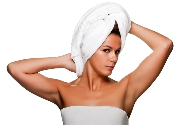 Kobieta z ręcznikiem na głowie — Zdjęcie stockowe