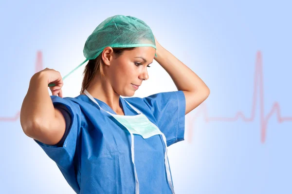 Vrouwelijke chirurg — Stockfoto