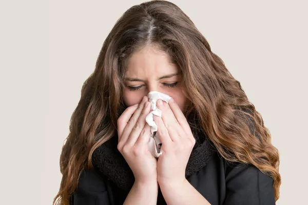 Sick Woman Sneezing — Stock Photo, Image