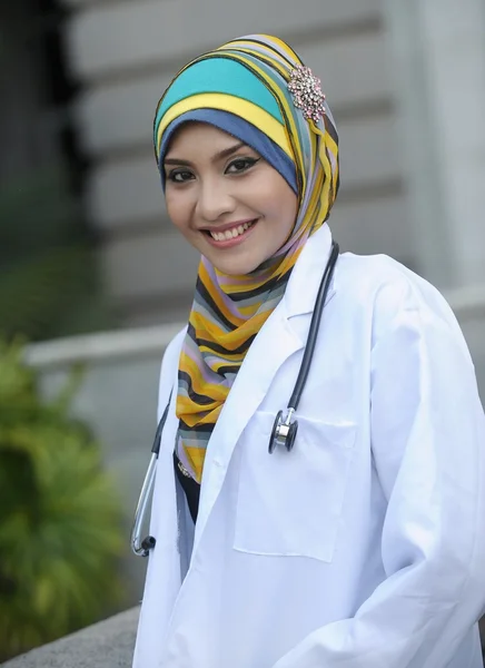 Women Doctor With Scarf Smile — Stok fotoğraf