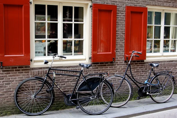 在阿姆斯特丹的自行车 图库照片
