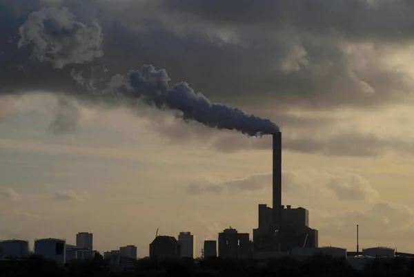 Cloud Machine Industry Smoke Pipe Amsterdam Netherlands 2021 — 图库照片