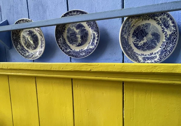 Hollanda 'da tipik bir Hollanda köyü evi.