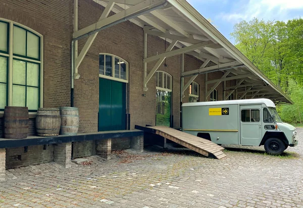 Old Dutch Transport Company Bus Loading Dock Amsterdam — Zdjęcie stockowe