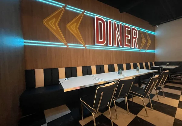 Typical american diner with a checkered floor — Stock Photo, Image