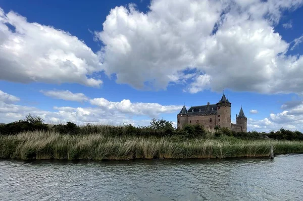 Замок Эймёйден Недалеко Амстердама Воды Низинах — стоковое фото