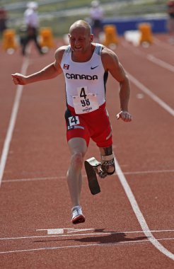 Kanada Paralimpik amputee sprinter earle connor çalışır