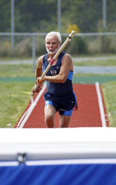 ABD pole vault man masters