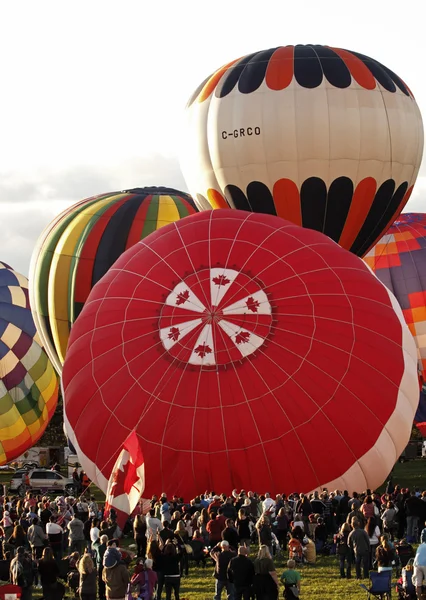Färgglada ballong canada flagga — Stockfoto