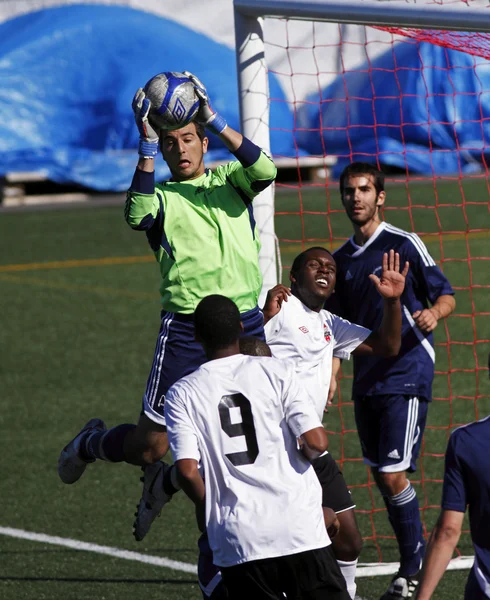 Kanada Fotboll målvakt räddar bollen quebec — Stockfoto