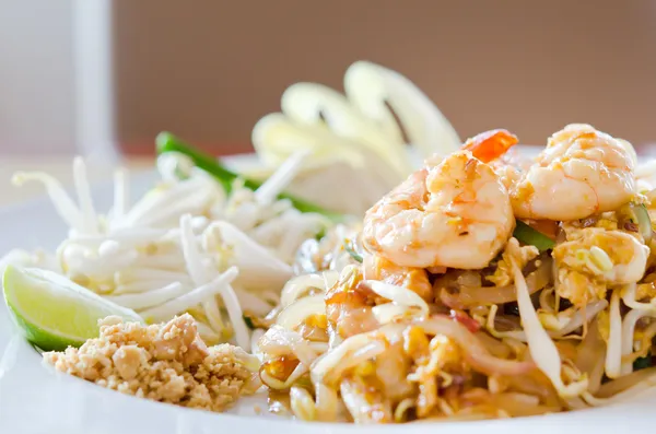 Pad thai es comida tailandesa — Foto de Stock