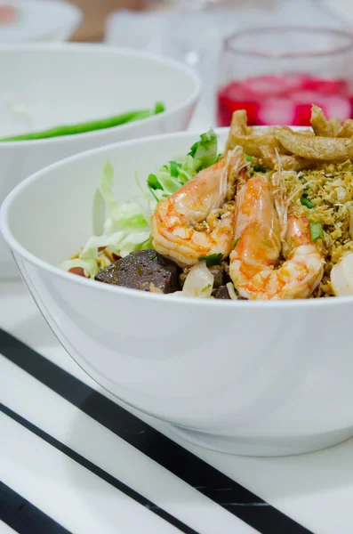 Noodles in bowl — Stock Photo, Image