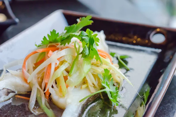 Plato de pescado —  Fotos de Stock