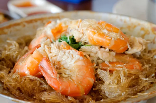 Shrimp and vermicelli — Stock Photo, Image