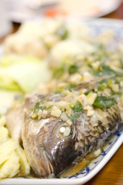 herb ile balık buğulama