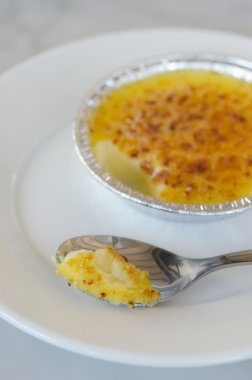 Creme brulee tatlısı