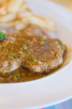 dana biftek sosu ile