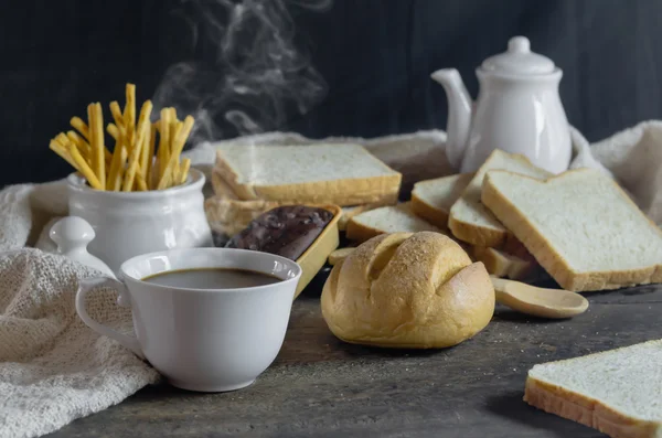 Ekmek ve kahve — Stok fotoğraf