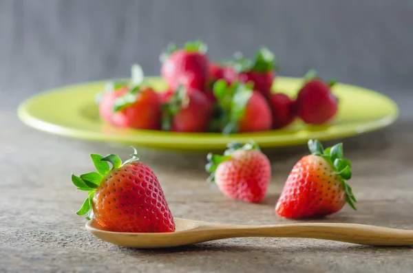 Rode aardbeien — Stockfoto