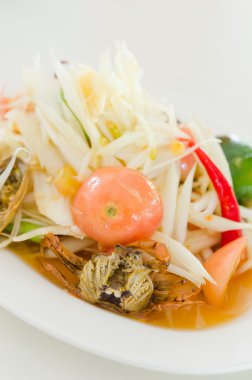 Baharatlı papaya salatası 