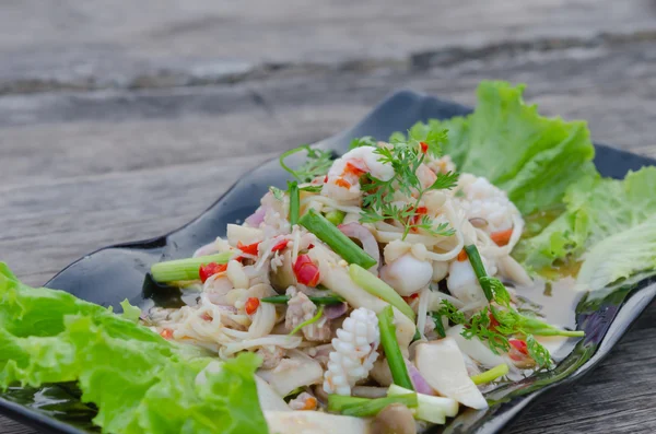 Salade de fruits de mer épicée — Photo