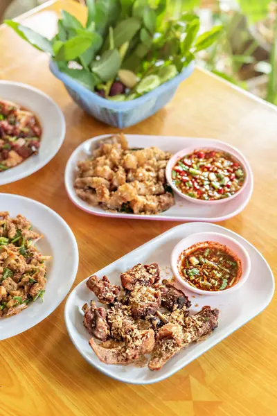 Closeup Fried Crispy Pork Served Spicy Chili Sauce — Stock Photo, Image