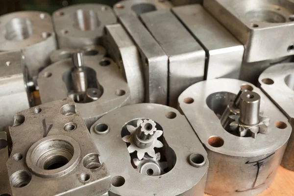 Metal parts of hydraulic machines — Stock Photo, Image