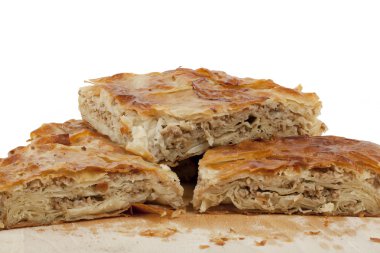 pasta plaka üzerinde