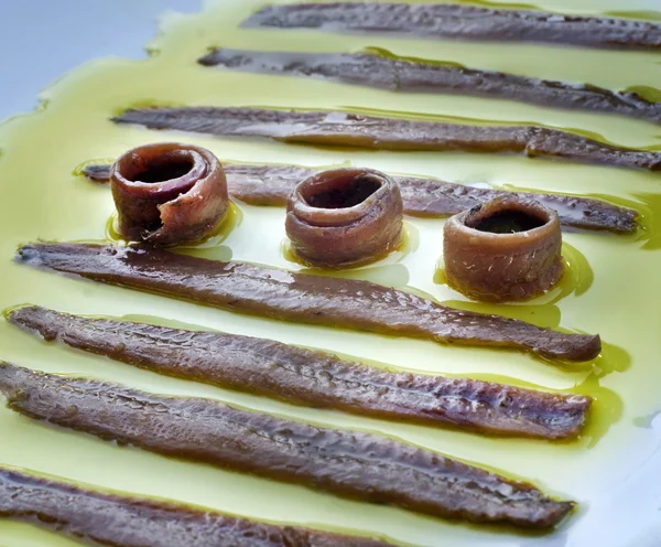 Анчоусы из оливкового масла — стоковое фото