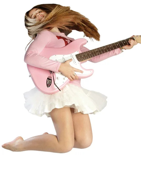 전자 기타와 함께 점프 하는 십 대 소녀 — 스톡 사진