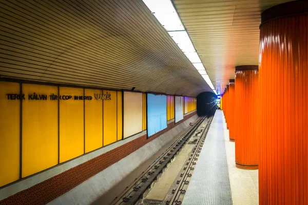 Budapest Ungern Mars 2020 Över Plattform Inuti Klinikak Tunnelbanestation — Stockfoto