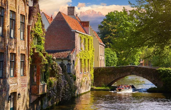 Bruges Belgique Anciennes Maisons Médiévales Pierre Pont Sur Canal Vieux — Photo