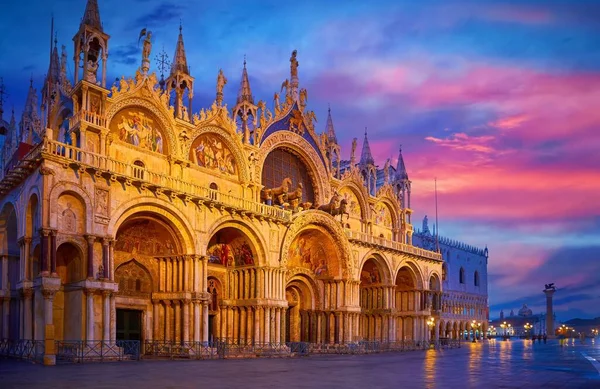 Venice Italy Basilica Saint Mark Clocktower Piazza San Marco Square — Stockfoto