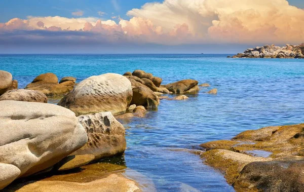 Playa Karidi Península Sithonia Chalkidiki Grecia Grandes Piedras Costa Del —  Fotos de Stock