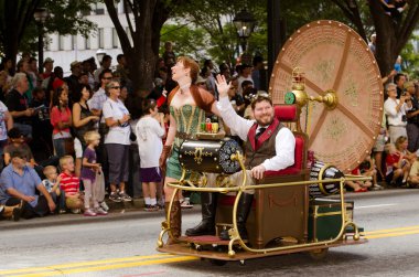 H.G. Wells fans drive a time machine in the annual DragonCon parade