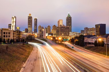 dusk sırasında Atlanta şehir manzarası