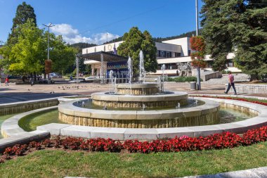 TROYAN, BULGARIA - 31 AĞUSTOS 2021: Bulgaristan 'ın Troyan, Lovech bölgesinin panoramik görünümü