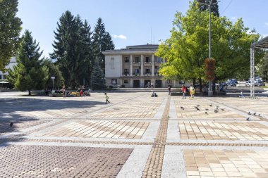 TROYAN, BULGARIA - 31 AĞUSTOS 2021: Bulgaristan 'ın Troyan, Lovech bölgesinin panoramik görünümü