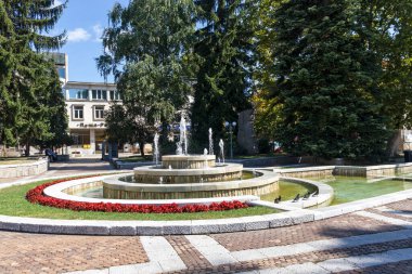 TROYAN, BULGARIA - 31 AĞUSTOS 2021: Bulgaristan 'ın Troyan, Lovech bölgesinin panoramik görünümü