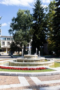 TROYAN, BULGARIA - 31 AĞUSTOS 2021: Bulgaristan 'ın Troyan, Lovech bölgesinin panoramik görünümü