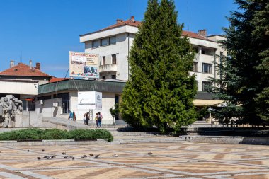 TROYAN, BULGARIA - 31 AĞUSTOS 2021: Bulgaristan 'ın Troyan, Lovech bölgesinin panoramik görünümü