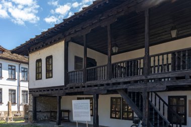 TROYAN, BULGARIA - 31 AĞUSTOS 2021: Bulgaristan 'ın Troyan, Lovech bölgesinin panoramik görünümü