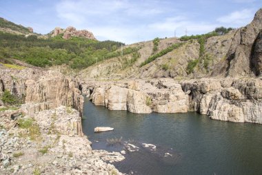 Bulgaristan 'ın Studen Kladenets Barajı' nın altındaki Şeytan Dere (Şeytan Nehri) Kanyonu